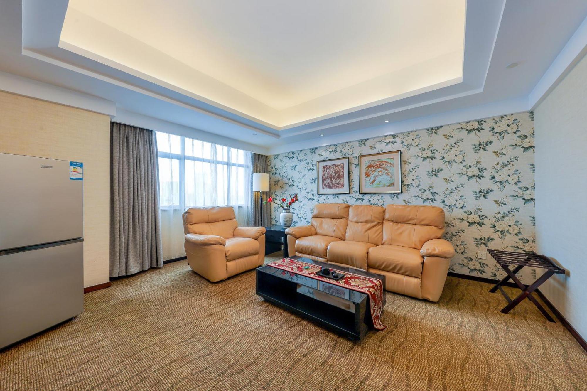 Zhengzhou Yuehai Hotel Bagian luar foto