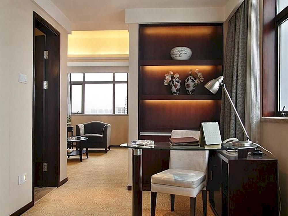 Zhengzhou Yuehai Hotel Bagian luar foto